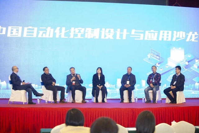 智能自(zì)控：公(gōng)司目前生産的(de)智能控制(zhì)閥帶有微處理器，能(néng)夠實(shí)現(xiàn)智(zhì)能化控制(zhì)功能(néng)